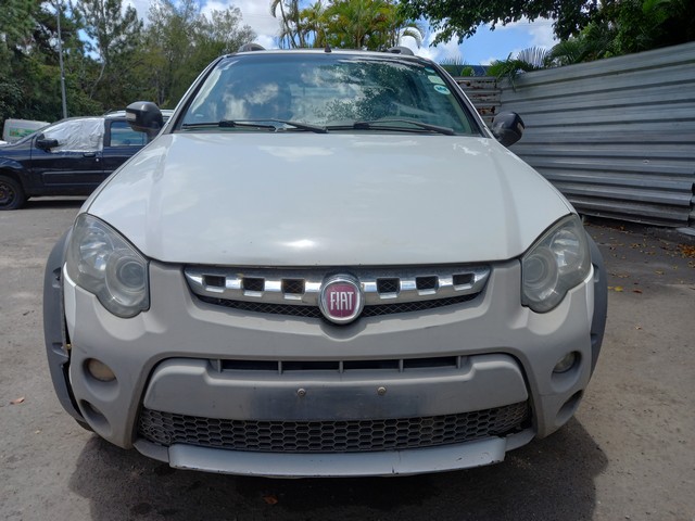 FIAT STRADA ADVENT FLEX ANO 20132014 FIAT STRADA ADVENT FLEX ANO 20132014